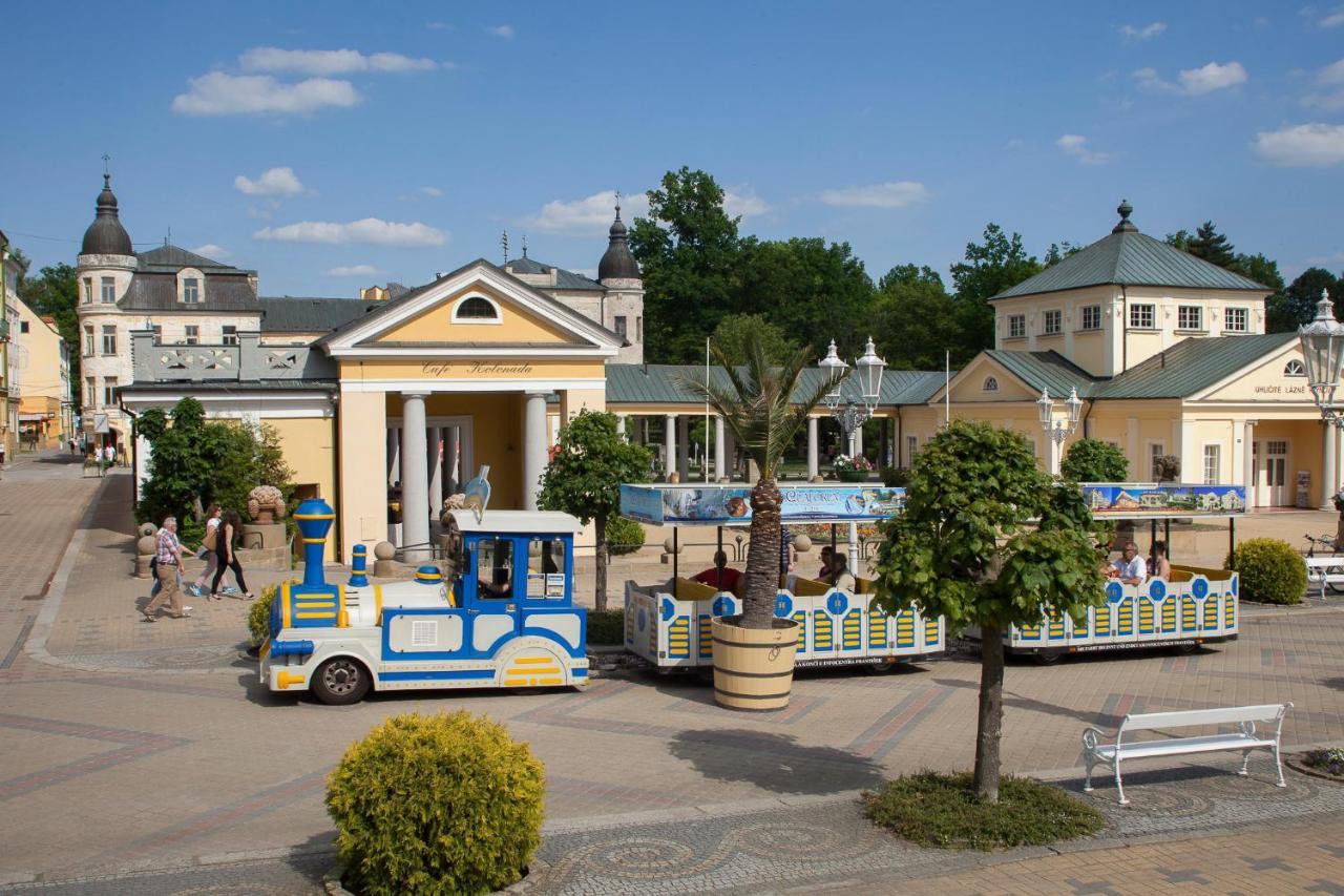 Pension Relax U Komina Františkovy Lázně エクステリア 写真